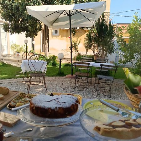 Bed and Breakfast U' Iazzu Avola Exteriér fotografie
